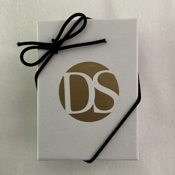 Daniela Swaebe Butterfly “Melody” Necklace, NIB - Picture 9 of 10